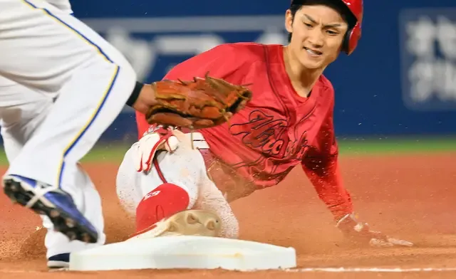 Kounosuke Tatsumi Reaches 20 Steals as Carp Speedster Makes Impact in Victory Over Hanshin