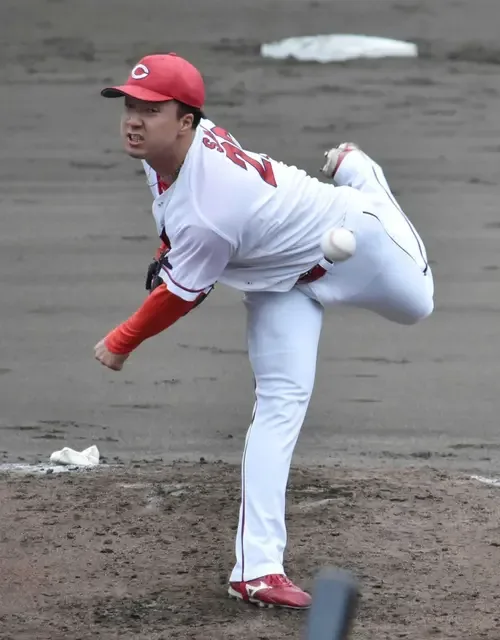 Carp Lefty Ryūnosuke Satō Throws Complete Game with One Run Allowed and Nine Strikeouts
