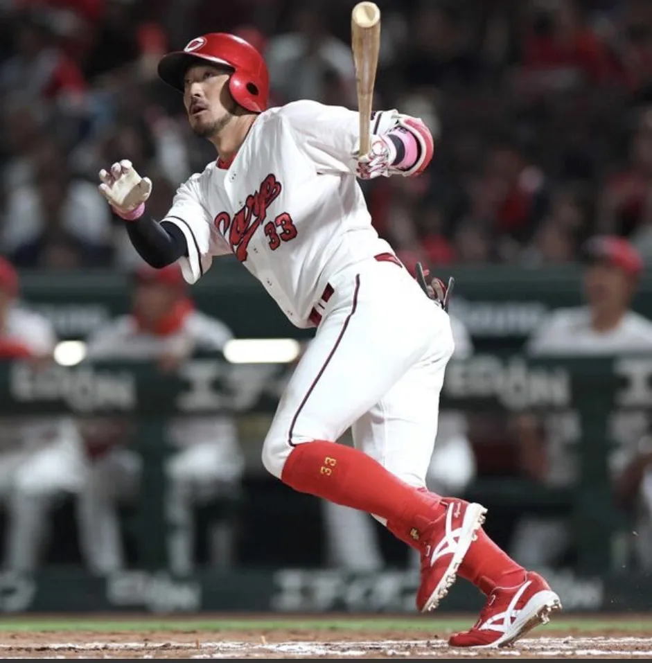 Kikuchi’s Go-Ahead Homer Lifts Carp to Winning Start in Second Half