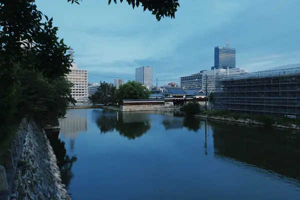 Hidden Sunset Spot behind Hiroshima Gokoku Shrine / 広島城・護国神社裏の夕景スポット